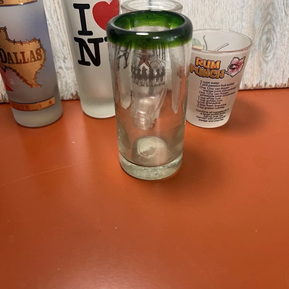Lot Of 5 Shot Glasses All‎ Different Sizes, NY, Texas, Bahamas, Mexico Souvenirs